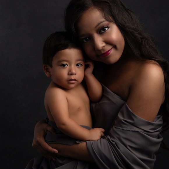 Meet your Posher, Cynthia - Picture 2 of 2